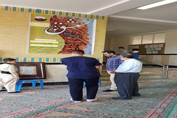 عکس | برپایی نمایشگاه «مشق نور» در کامیاران