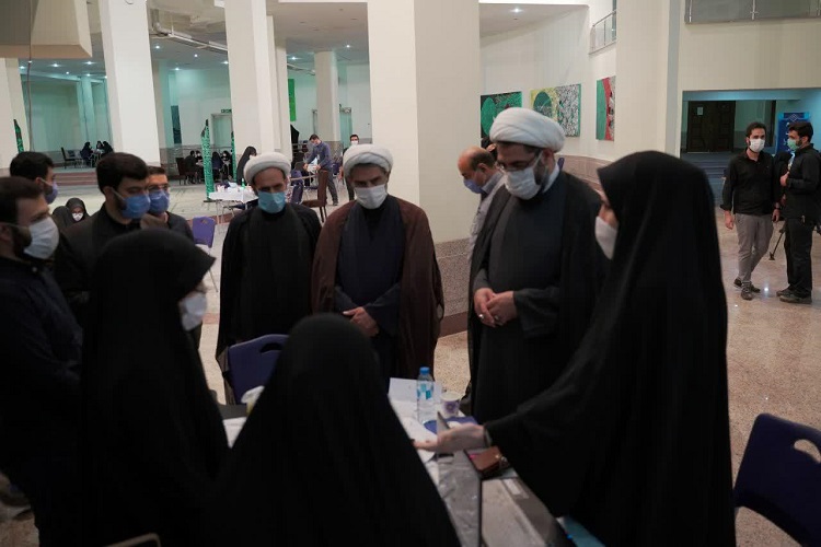 عکس| نخستین رویداد «خیزش کنشگران پیشرفت مسئله‌محور» در همدان کلید خورد