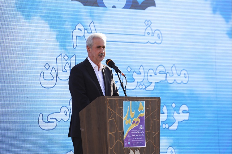 انس با قرآن در شعر شهریار موج می&zwnj;زند
