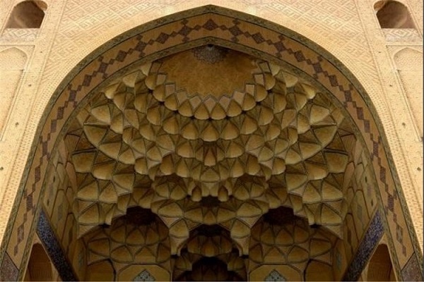 زمین برای احداث نمازخانه و غرفه&zwnj;های صنایع دستی در ثمرین واگذار شد