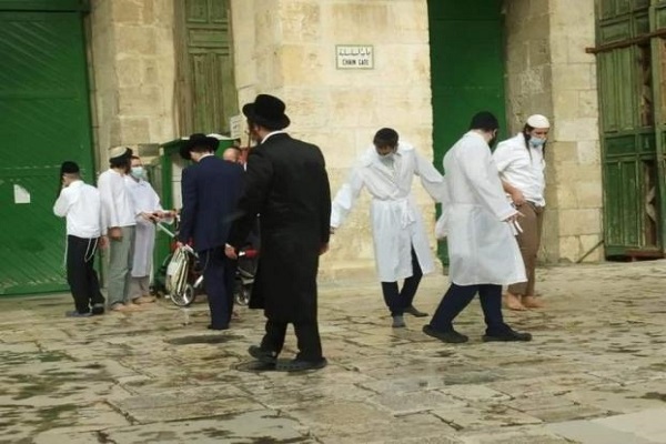 حضور شهرک‌نشینان صهیونیست در مسجدالاقصی + عکس