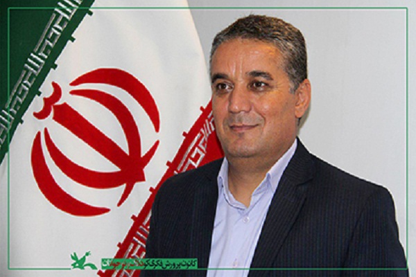 تجلیل از مدیرکل کانون پرورشی فکری کودکان و نوجوانان استان اردبیل