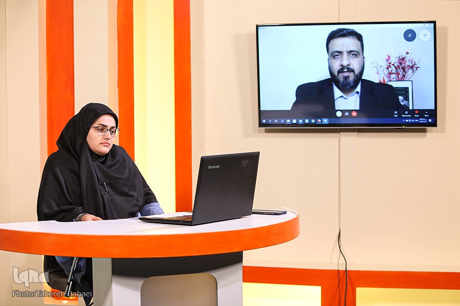 امت اسلام اراده استکبار و عمال سازشگر آن را در هم می‌شکند