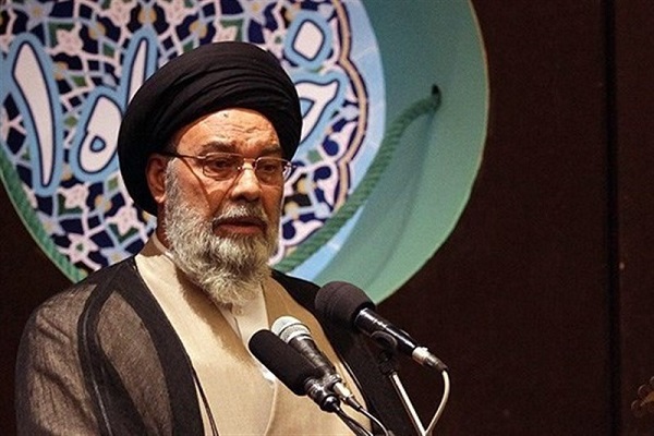 امام حسین(ع) هدف مقدس را در گروه راه مقدس میدانست امام حسین(ع) هدف مقدس را در گروه راه مقدس میدانست