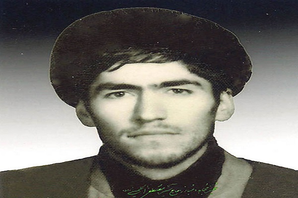 &laquo;سفیر بیداری&raquo; زندگینامه طلبه شهید همدانی که سردار بیداری شد