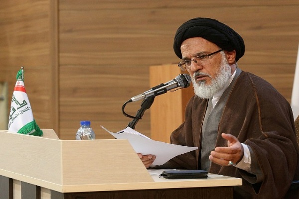 گاهی یک غفلت انسان را از عاشورا باز می&zwnj;دارد