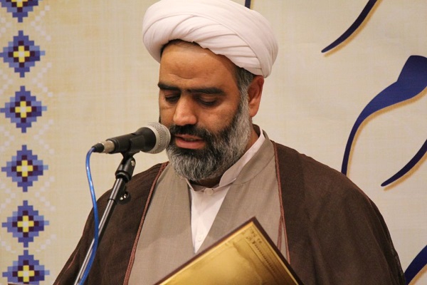 تمدن اسلامی مستلزم جهانبینی است / اسیر رسانه و فیلم نشویم تمدن اسلامی مستلزم جهانبینی است / اسیر رسانه و فیلم نشویم