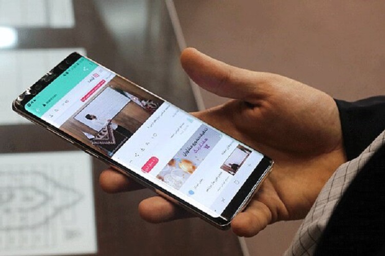 350 دانش&zwnj;آموز نیازمند صاحب گوشی هوشمند شدند
