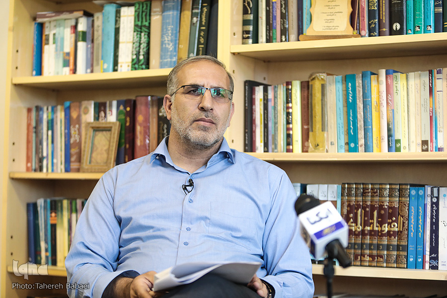 مینی‌مالیستی‌ترین نیایش‌های ادبیات فارسی در شعر حافظ متبلور شده است