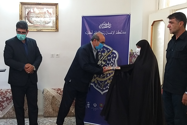 تکریم خانواده شهید علی&zwnj;محمد دهقان&zwnj;کار