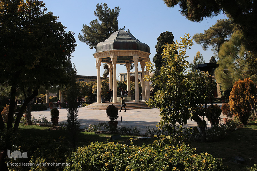 رمز و راز محبوبیت و ماندگاری سخن حافظ شیرازی