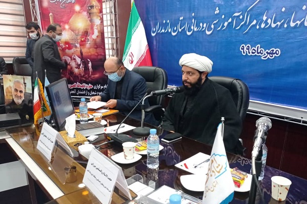 خبرنگاران آمران معروف و ناهیان منکرند