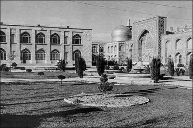 سیر تاریخی شکل&zwnj;گیری حرم رضوی از گذشته تا به امروز