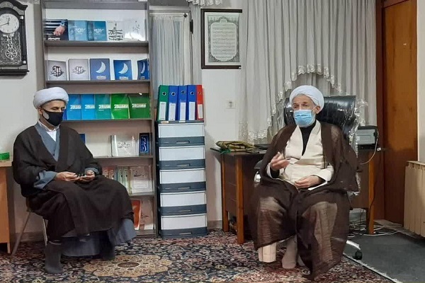 نقش موسسات قرآنی در تقویت انقلاب