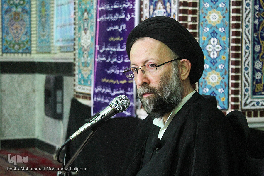 تفاوت میان گفتار و رفتار به دین آسیب می&zwnj;زند