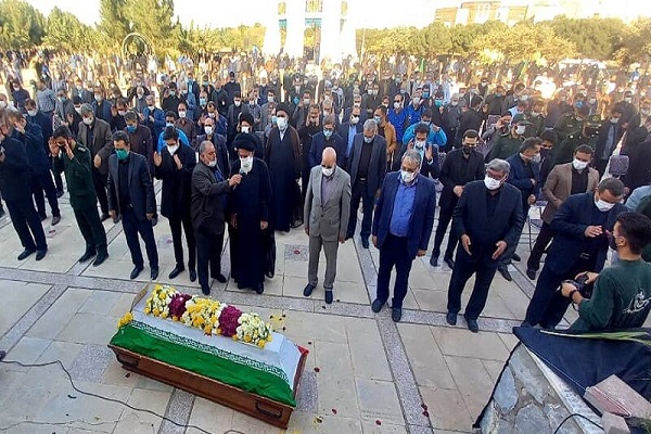 مراسم تشییع و خاکسپاری شهید زارع جوشقانی برگزار شد