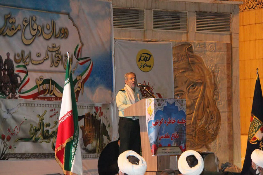 برگزاری مراسم شب خاطره نیروی انتظامی در همدان برگزاری مراسم شب خاطره نیروی انتظامی در همدان