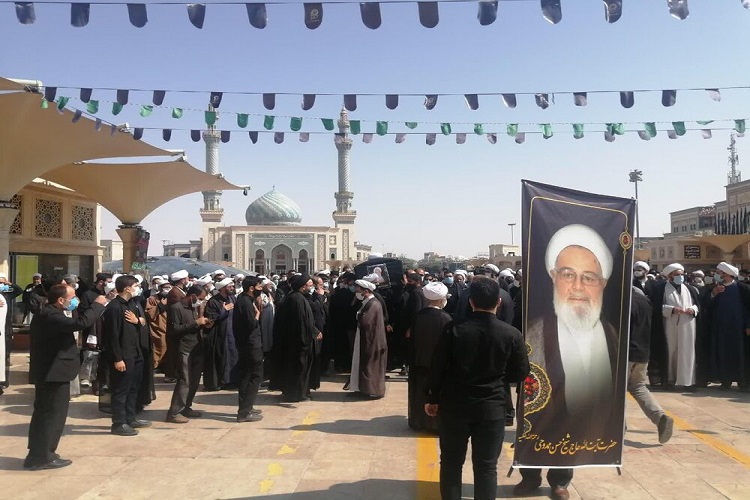مراسم تشییع و تدفین آیت الله ممدوحی برگزار شد مراسم تشییع و تدفین آیت الله ممدوحی برگزار شد