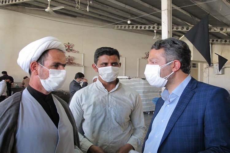 برپایی میز خدمت در محل نماز جمعه همدان