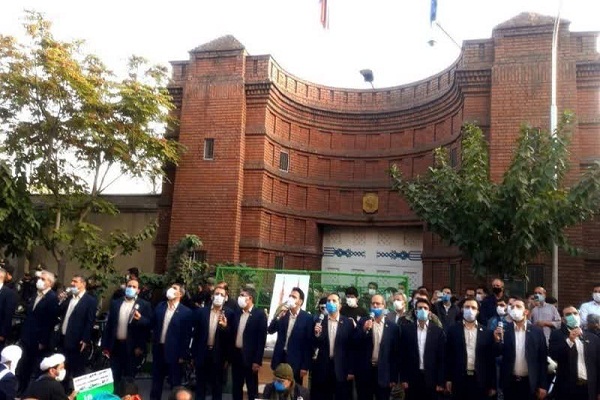 تجلیل داور اردنی از اقدام گروه هم‌خوانی محمد رسول الله(ص)