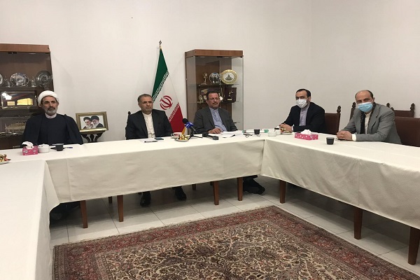 ضرورت احترام به مقدسات ادیان الهی ، محور گفتگوی علما و شخصیت‌های ایرانی و روسی