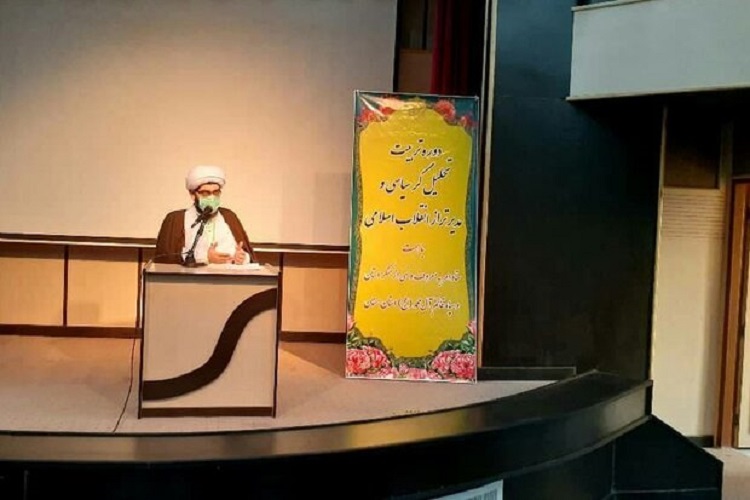 آموزش 70 طلبه سمنانی برای مدیریت انقلابی
