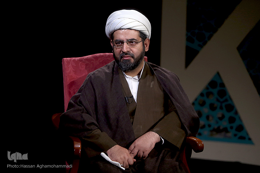مهدی اخوان صباغ