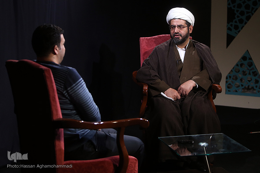 مهدی اخوان صباغ