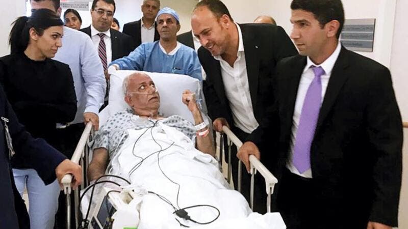 صائب عریقات؛ از دانشگاه سانفرانسیسکو تا شهرت با چپیه فلسطینی