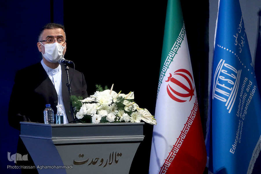 ارجمندی استاد مهدی محقق در آشنایی دانشجویان با معارف اسلامی سنتی است