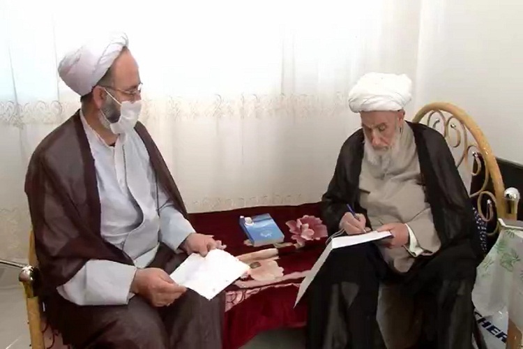 وقف کتاب&zwnj;های آیت&zwnj;الله ارومیان به کتابخانه مراغه