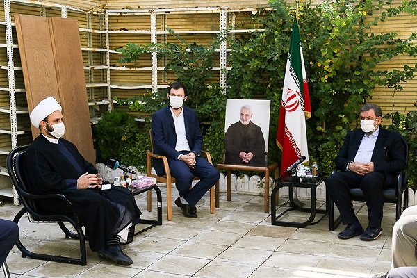 محسن رضایی: جبهه مقاومت در منطقه جایگزین آمریکا خواهد شد/الکعبی: آمریکا برای تجزیه عراق خیز برداشته است