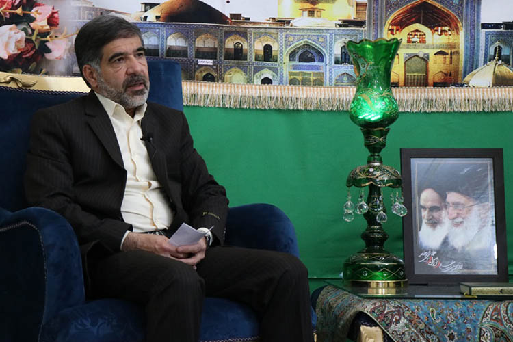 حضور 100 نفر خادمیار یزدی در مراکز درمانی