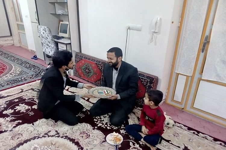 شروع به حفظ آیات قرآن با چشمان سر و اتمام با چشم دلگفتوگو با یک حافظ روشندل؛ در ابتدای شروع به حفظ قرآن بینایی داشتم/ یک نابینا مشکلی برای حفظ قرآن ندارد شروع به حفظ آیات قرآن با چشمان سر و اتمام با چشم دلگفتوگو با یک حافظ روشندل؛ در ابتدای شروع به حفظ قرآن بینایی داشتم/ یک نابینا مشکلی برای حفظ قرآن ندارد