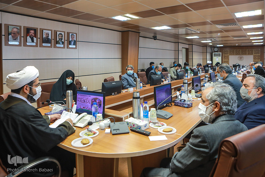 ترسیم نقش جامعه قرآنی در گفتمان‌سازی مکتب سلیمانی / نامگذاری روزی به نام قرآن در دهه بصیرت
