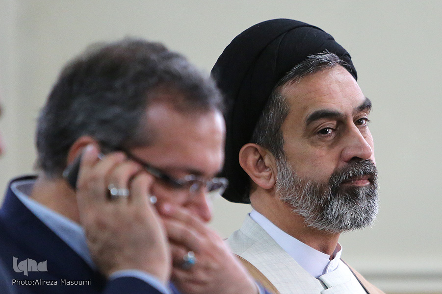 مسلمانان متدین انقلابی در حوزه&zwnj;های دانشی تربیت کنیم