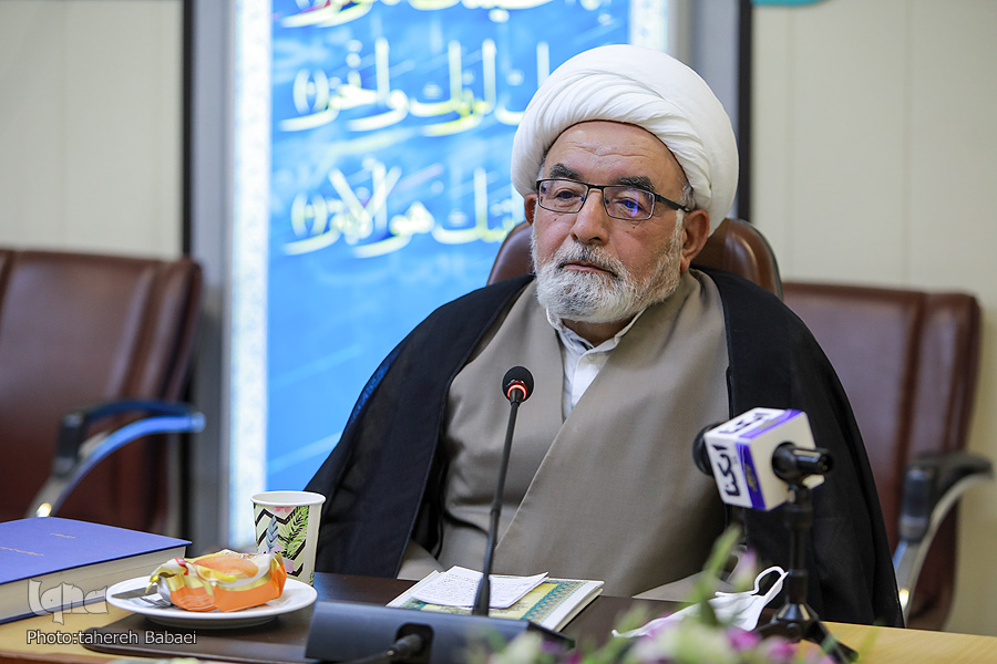 حجت‌الاسلام والمسلمین عبدالکریم بی‌آزار شیرازی