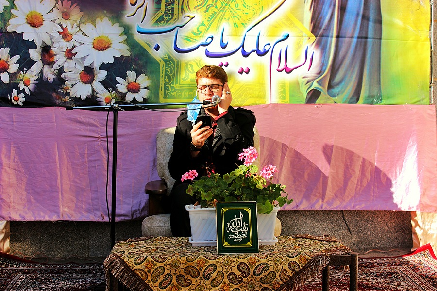 عکس | برگزاری جشن نیمه شعبان در کوچه&zwnj;ای با ۸ شهید در همدان