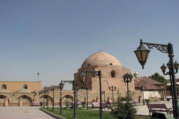 ارسالی امروز ا طرح حجره&zwnj;های طلبه نشین صحن مسجد جامع ارومیه تا اواخر نیمه اول سال به بهره برداری می&zwnj;رسد