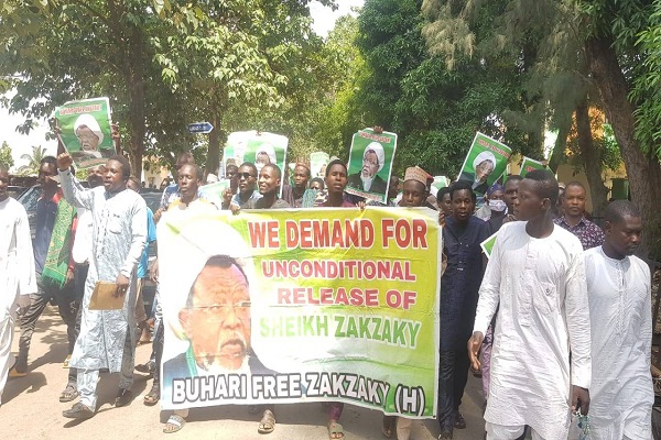 تظاهرات شیعیان نیجریه در اعتراض به ادامه حبس غیرقانونی شیخ زکزاکی