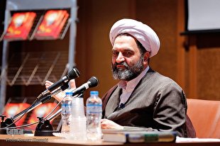 انسان چگونه محبوب خدا می‌شود