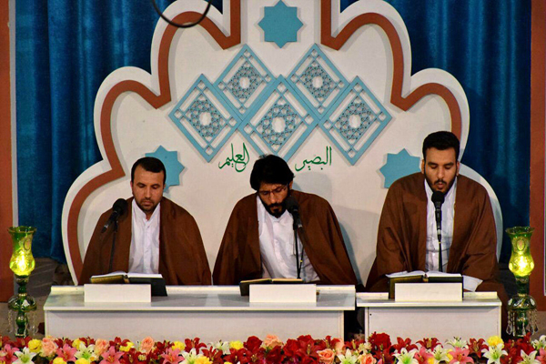 پخش زنده جزءخوانی قرآن کریم از سیمای مرکز لرستان