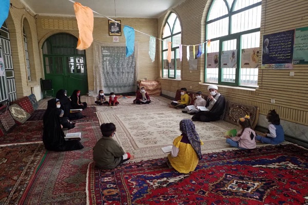 «آرامش بهاری» موجب تبدیل بقاع متبرکه به قطب فرهنگی میشود + عکس «آرامش بهاری» موجب تبدیل بقاع متبرکه به قطب فرهنگی میشود + عکس