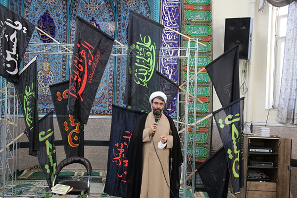 حجت&zwnj;الاسلام والمسلمین حبیب حاتمی&zwnj;کن&zwnj;کبود، مسئول نهاد نمایندگی مقام معظم رهبری در دانشگاه لرستان 