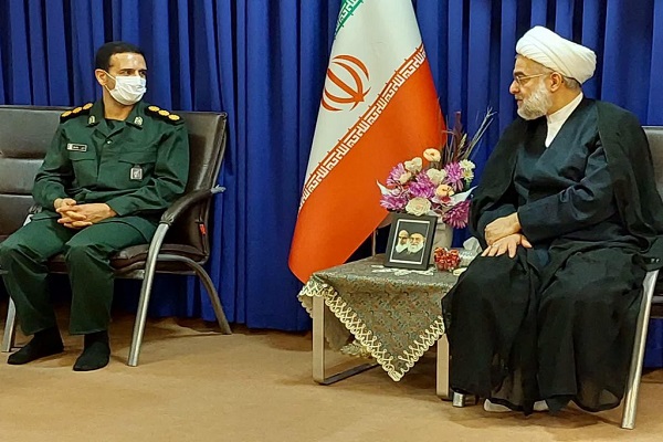 دیدار یگان حفاظت فرودگاه با نماینده ولی فقیه در کردستان