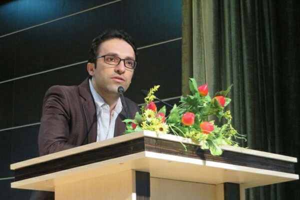 احمد کنجوری، مدرس ادبیات فارسی دانشگاه لرستان