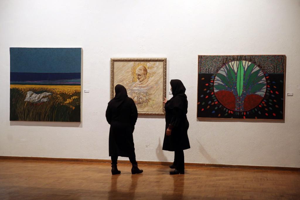 «سرو ایرانی» به یاد شهید سردار سلیمانی در فرهنگسرای نیاوران کاشته شد