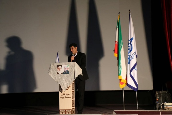 امین مرادی رئیس حوزه هنری کردستان امین مرادی رئیس حوزه هنری کردستان