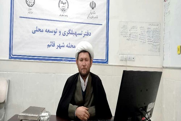 حجت&zwnj;الاسلام&zwnj; علی نظری، مسئول مرکز نیکوکاری مسجد قرآن و عترت شهرقائم 