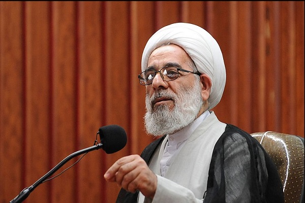 حجت&zwnj;الاسلام&zwnj; والمسلمین احمد فرخ&zwnj;فال، رئیس مجمع&zwnj; عمومی جامعه&zwnj; مدرسین حوزه&zwnj; علمیه&zwnj; قم